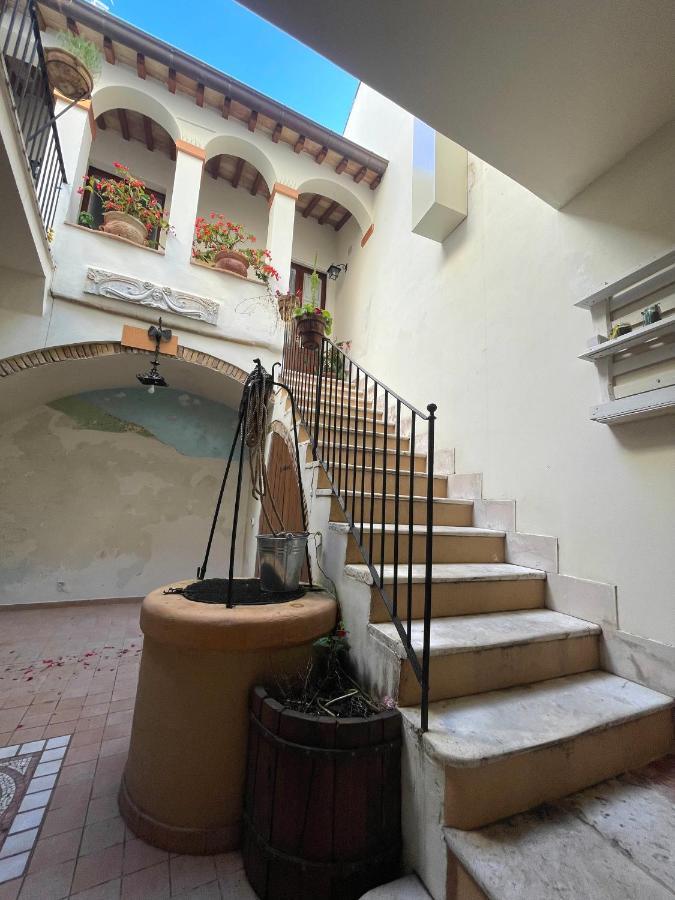 Blue Zi Albina Apartments 바스토 외부 사진